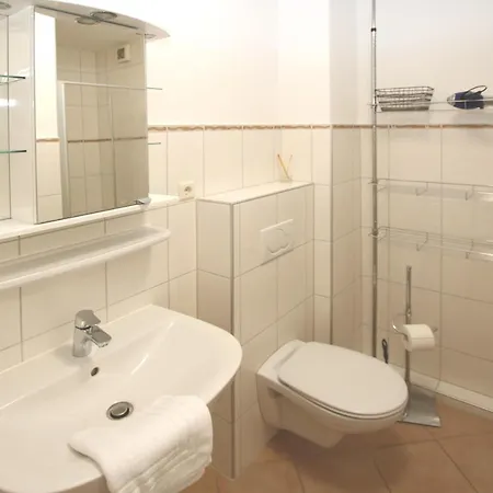 Gmelinstra_e 12_ Whg_ 4_ Haus Lejlighed